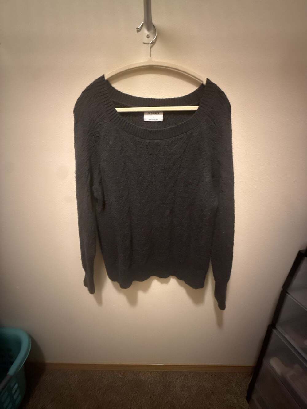 Old Navy Women's Black Cable Knit Long Sleeve Sweater
